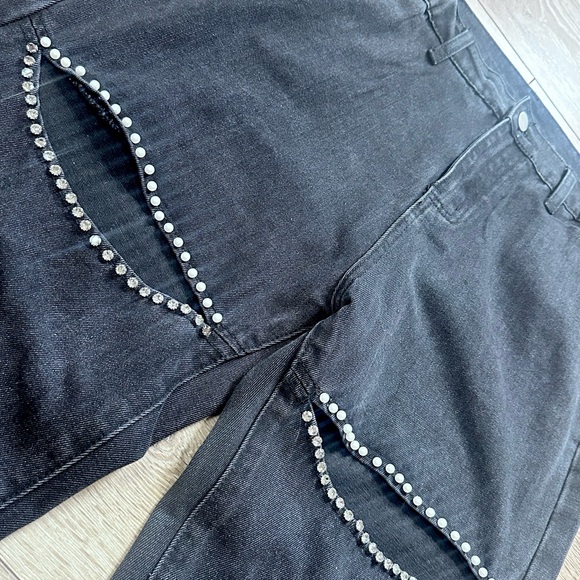 Wide Leg Embellished Cut Out Jeans - Picture 7 of 11